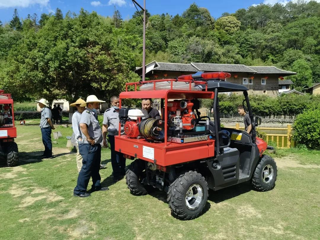 斯庫(kù)爾消防摩托車.jpg