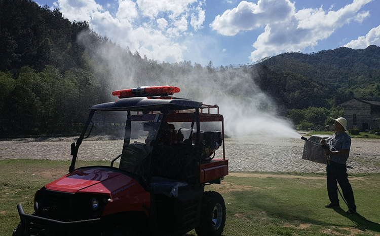 UTV450細(xì)水霧消防摩托車(chē).jpg